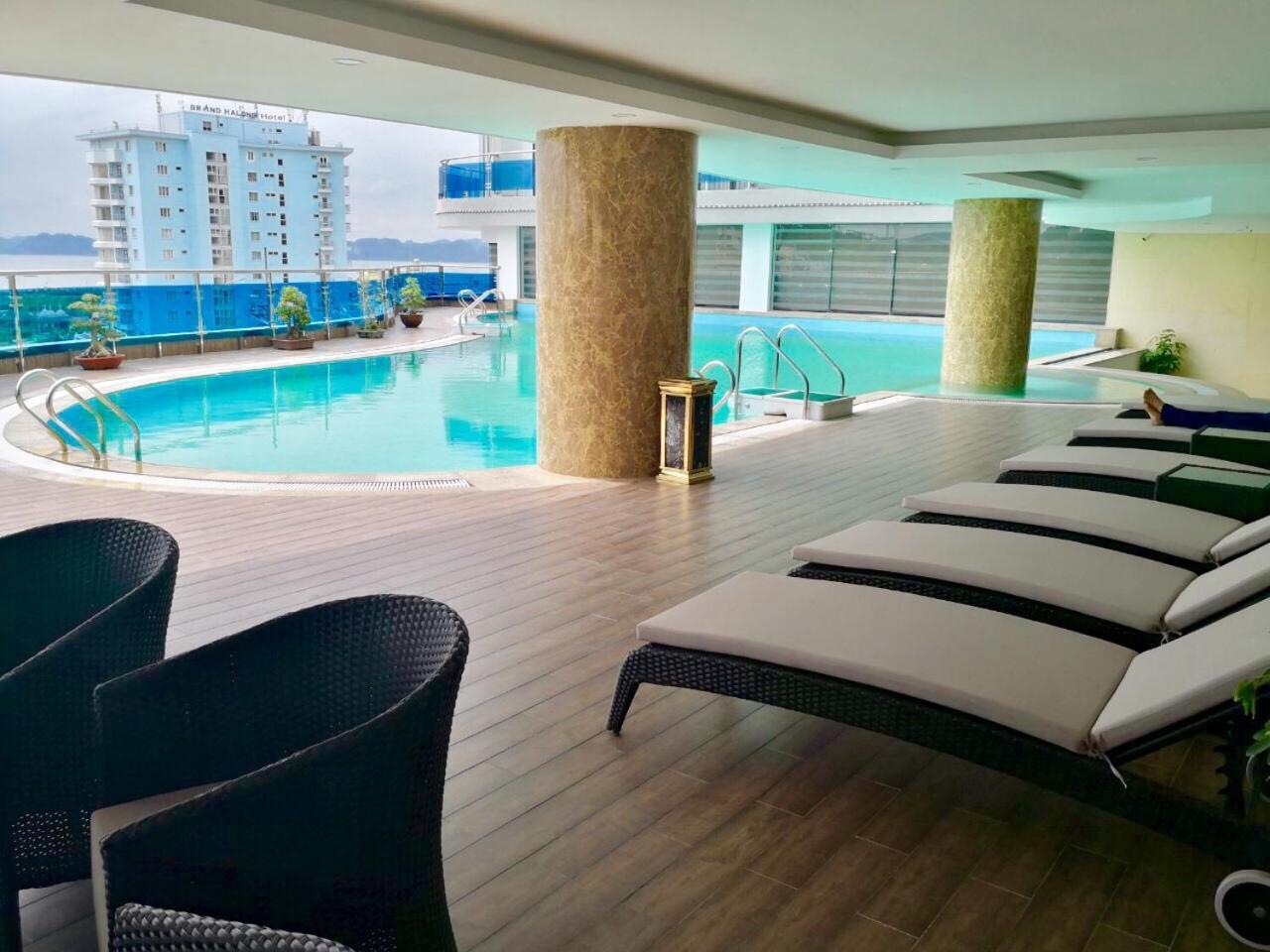 Relax Ha Long Hotel Buitenkant foto