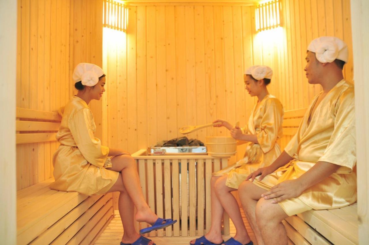 Relax Ha Long Hotel Buitenkant foto