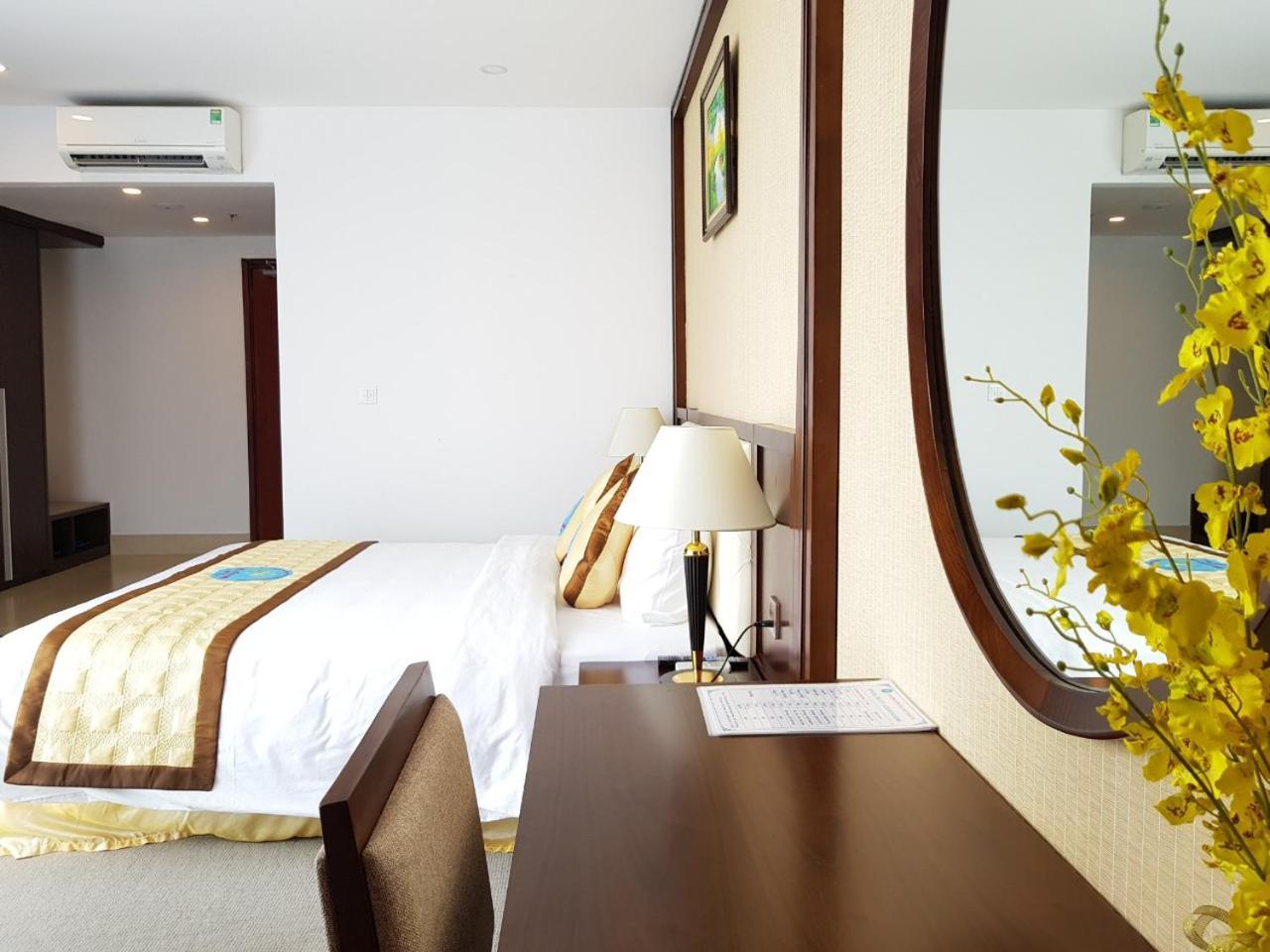 Relax Ha Long Hotel Buitenkant foto